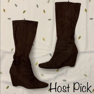 Apostrophe Katerina wedge boots